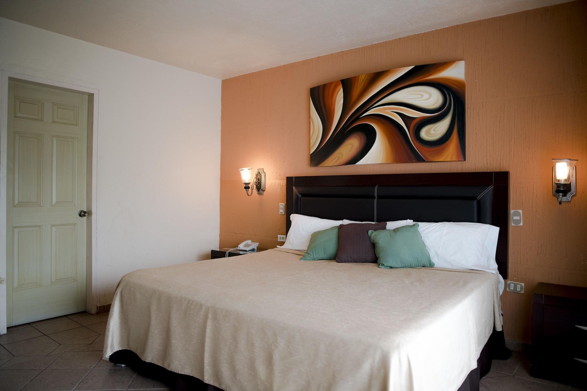Eh Ejecutivo Urban Hotel Tepic Kültér fotó