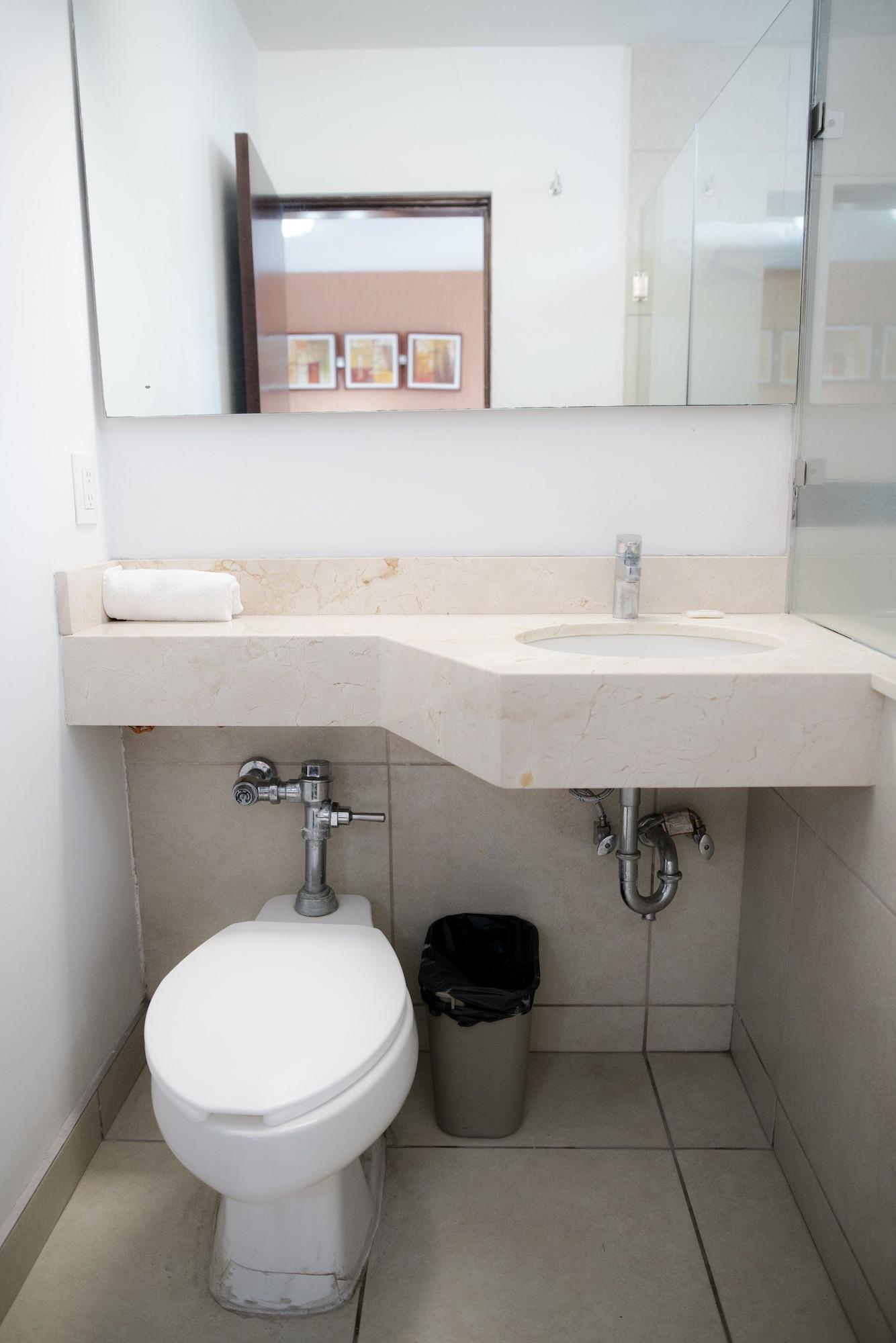 Eh Ejecutivo Urban Hotel Tepic Kültér fotó