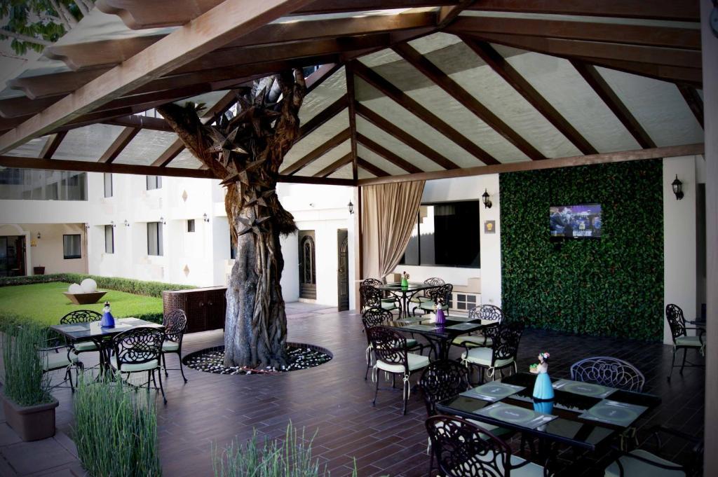 Eh Ejecutivo Urban Hotel Tepic Kültér fotó